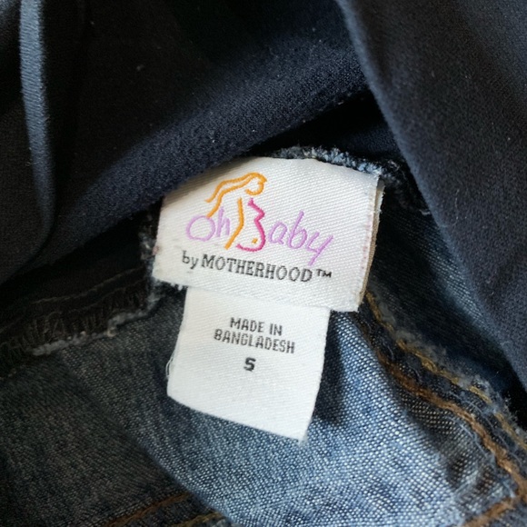 Maternity capris - Picture 2 of 2